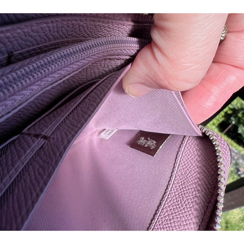 COACH Long Zip-Around Wallet Purple Crossgrain Leather w Gold Hardware AUTHENTIC - Picture 12 of 12